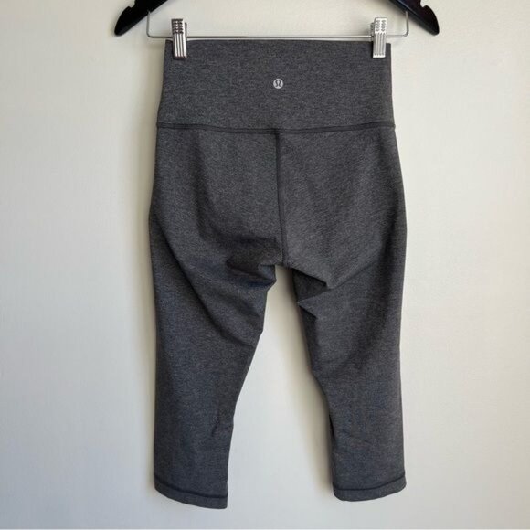 Lululemon Wunder Under High-Rise 1/2 Tight - 6 - Picture 4 of 6